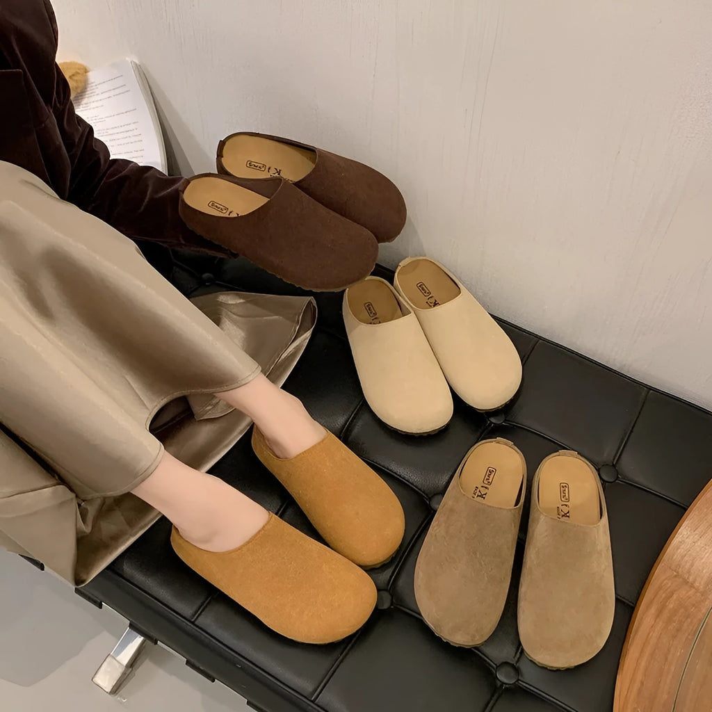 Korean style outdoor slippers with square toe holder in microfiber with PU sole