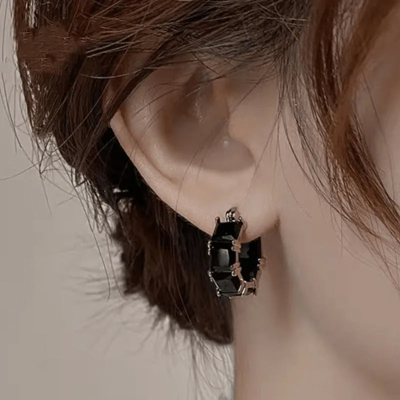 Geometric U-shaped zircon ear rings with gold plating in black, pink and white colour options