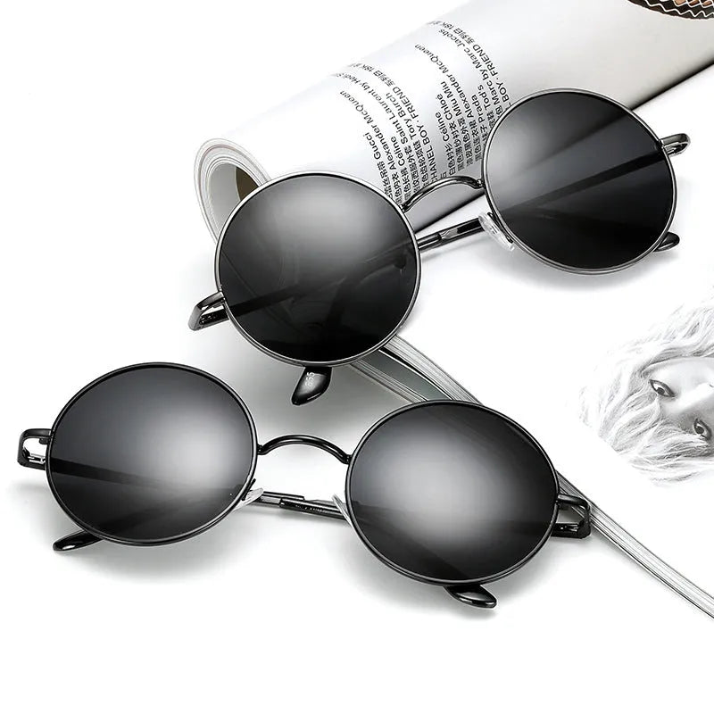 Polarised sunglasses with metal frame, resin circular polariser lens, gun frame gray colour