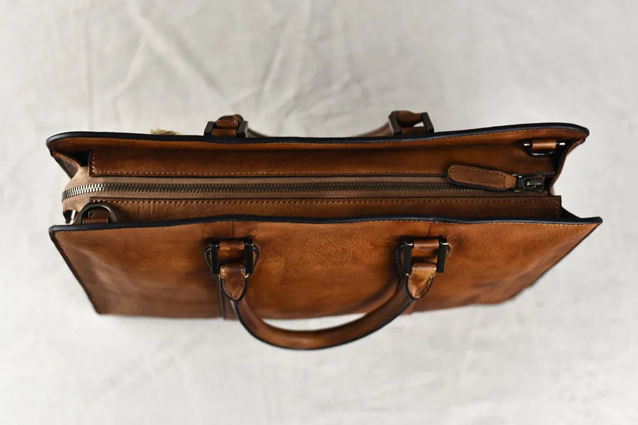 14-inch men's retro leather handbag in horizontal square design with zipper closure