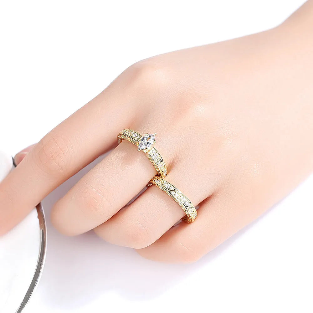 Creative horse eye zircon simple pattern couple rings for women, copper electroplated, sizes 6 to 9