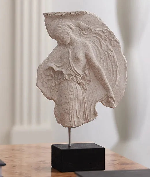 35cm tall Italian-style wine goddess resin sculpture ornament on display.