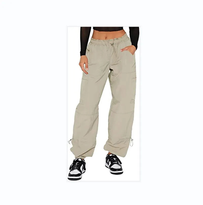 Loose-fit straight leg cargo pants with multiple pockets in a grey colour.