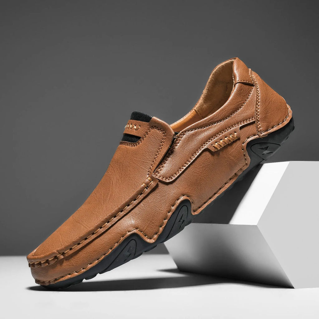 Men's outdoor slip-on casual shoes low top round toe microfiber upper rubber sole leather lining sizes 38-46