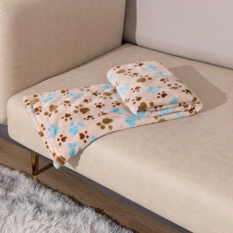 Cartoon patterned pet blanket showing blue dog design on double-sided thickened flannel material