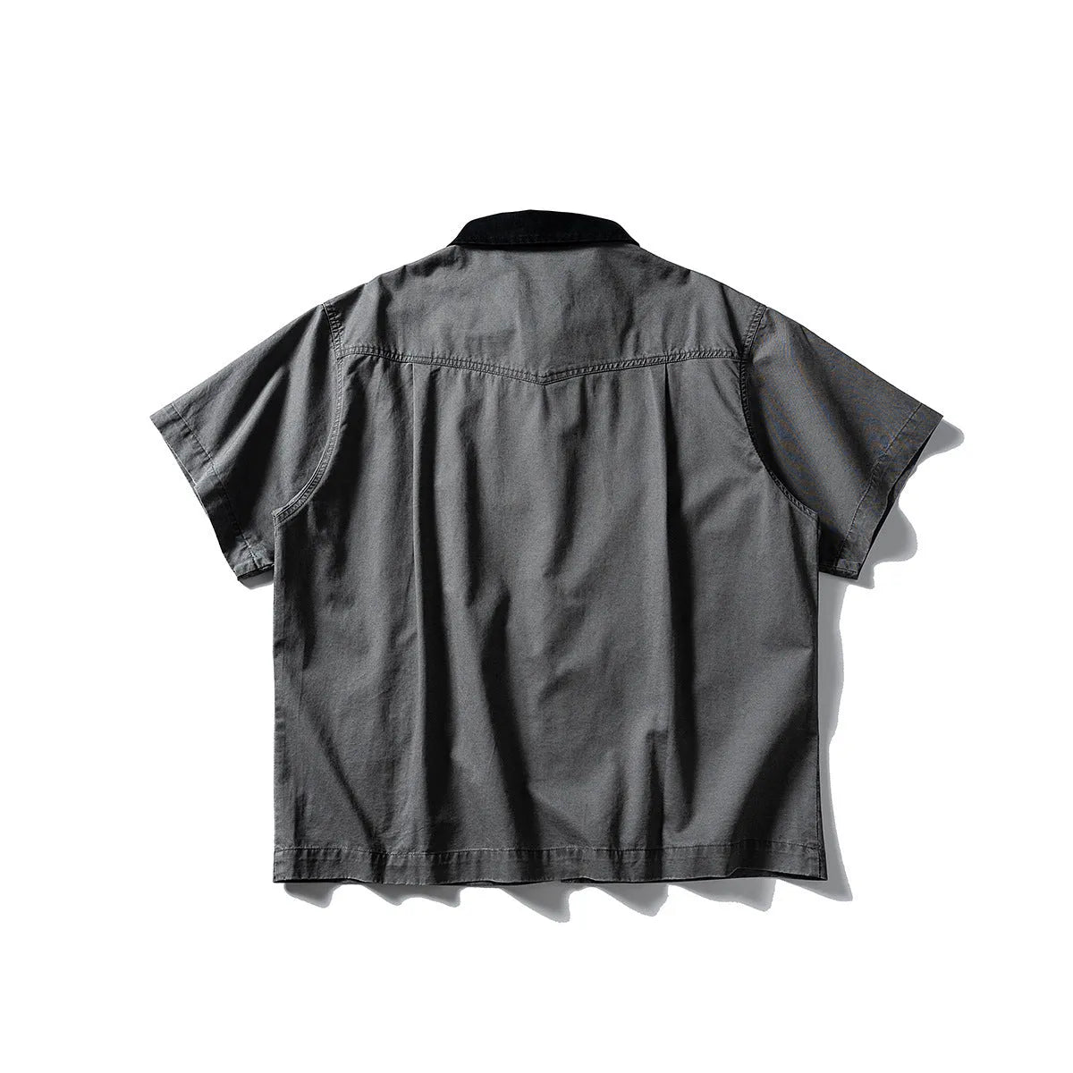 Men's washed cotton short sleeve overall shirt in loose cardigan style