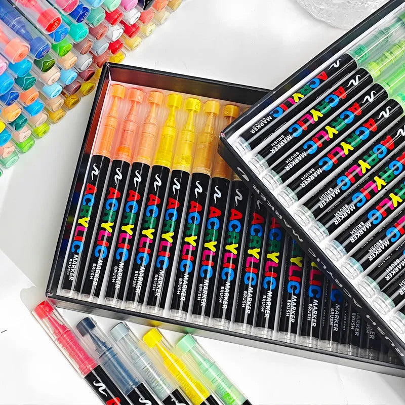 Set of straight liquid acrylic marker pens with soft heads for painting and graffiti art