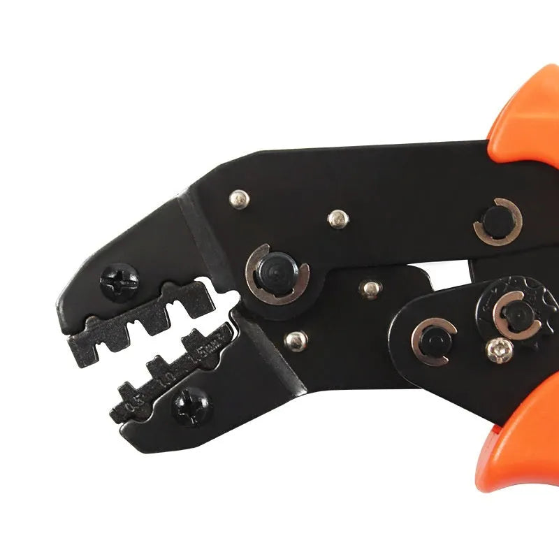 SN-48B portable high carbon steel crimping pliers set with four pairs of pliers and a wire crimper.
