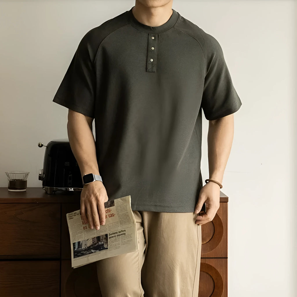 Breathable terry texture pullover top with raglan sleeves in casual loose fit style