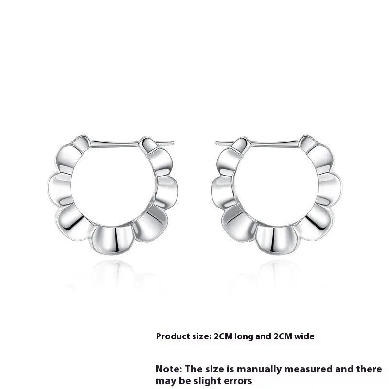 Geometric sterling silver earrings with round retro design and electroplated finish