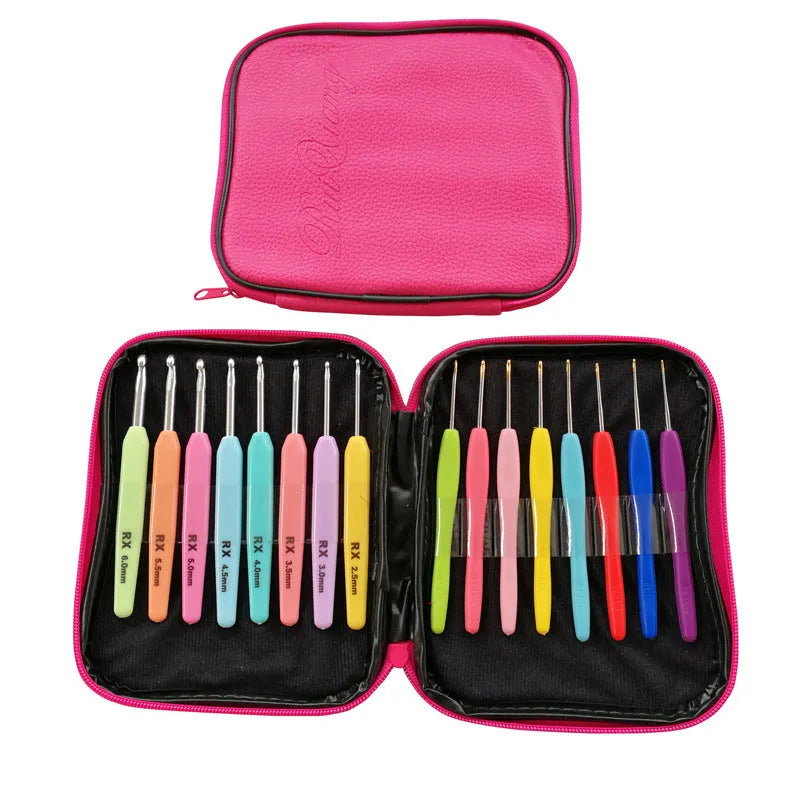 16 crochet hooks with thick and thin plastic handles in PU storage bag