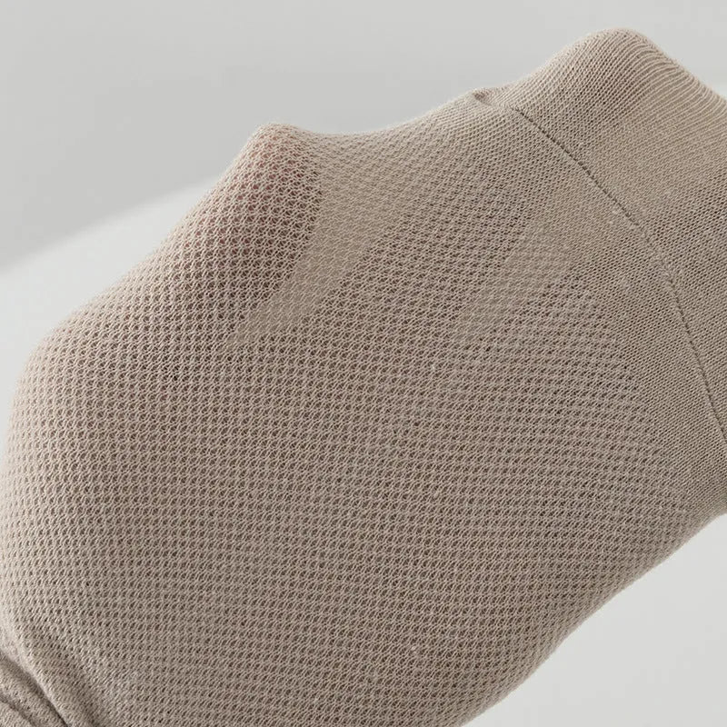 Men's low-cut solid colour polyester boat socks in six colour options with simple design