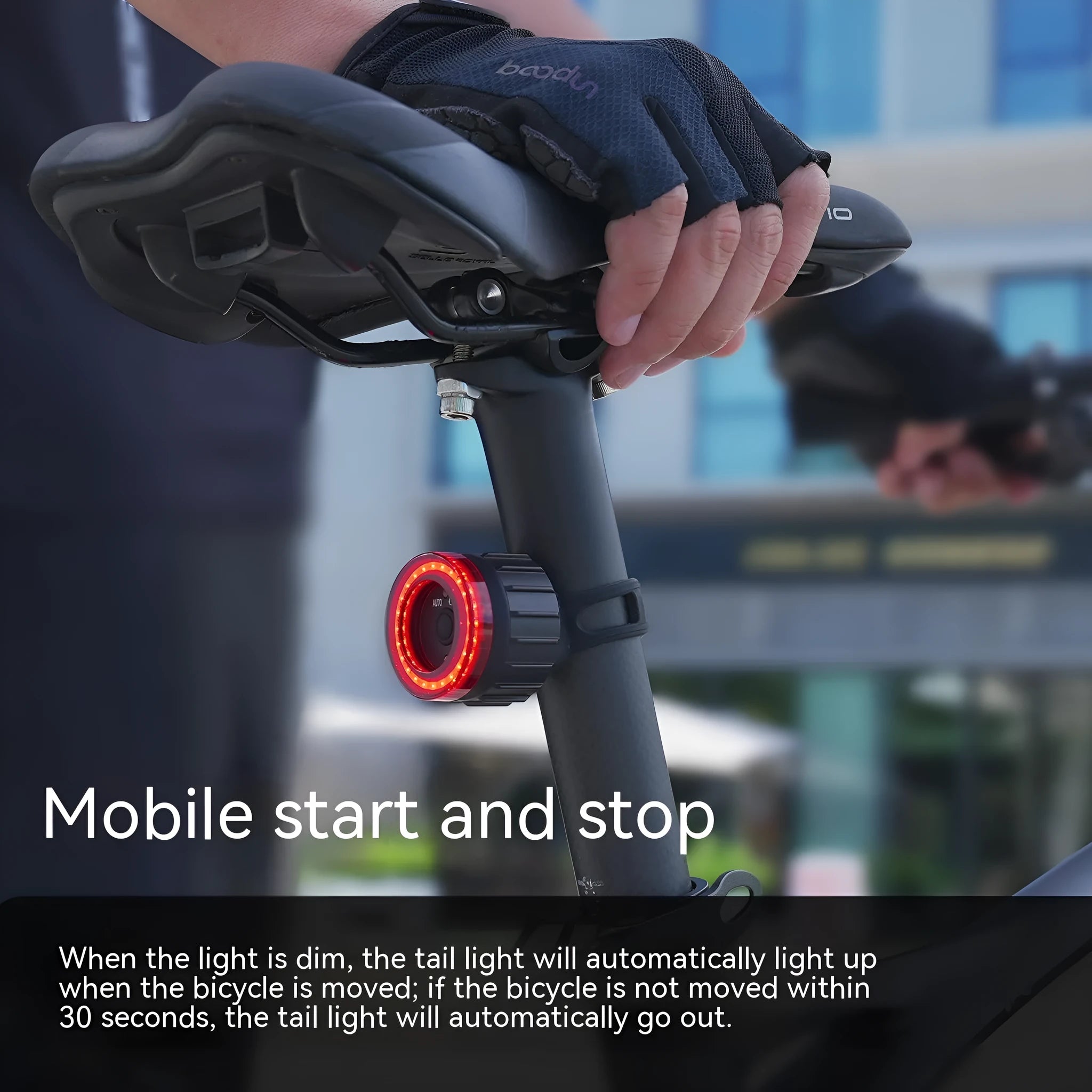 Black intelligent induction brake taillight for bicycles with aluminium alloy construction and dual mounting brackets