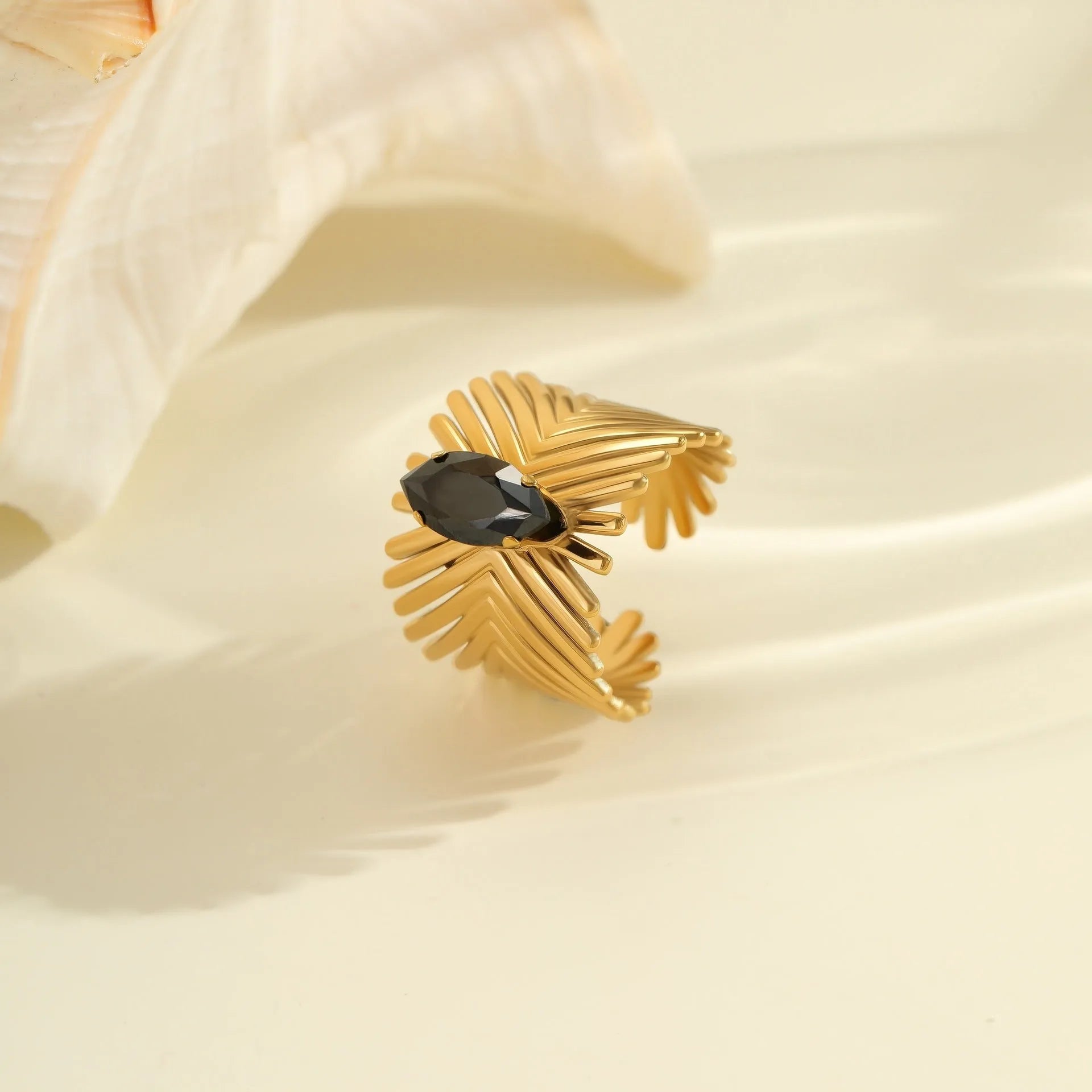 Geometric open mouth titanium steel ring with zircon inlay detail
