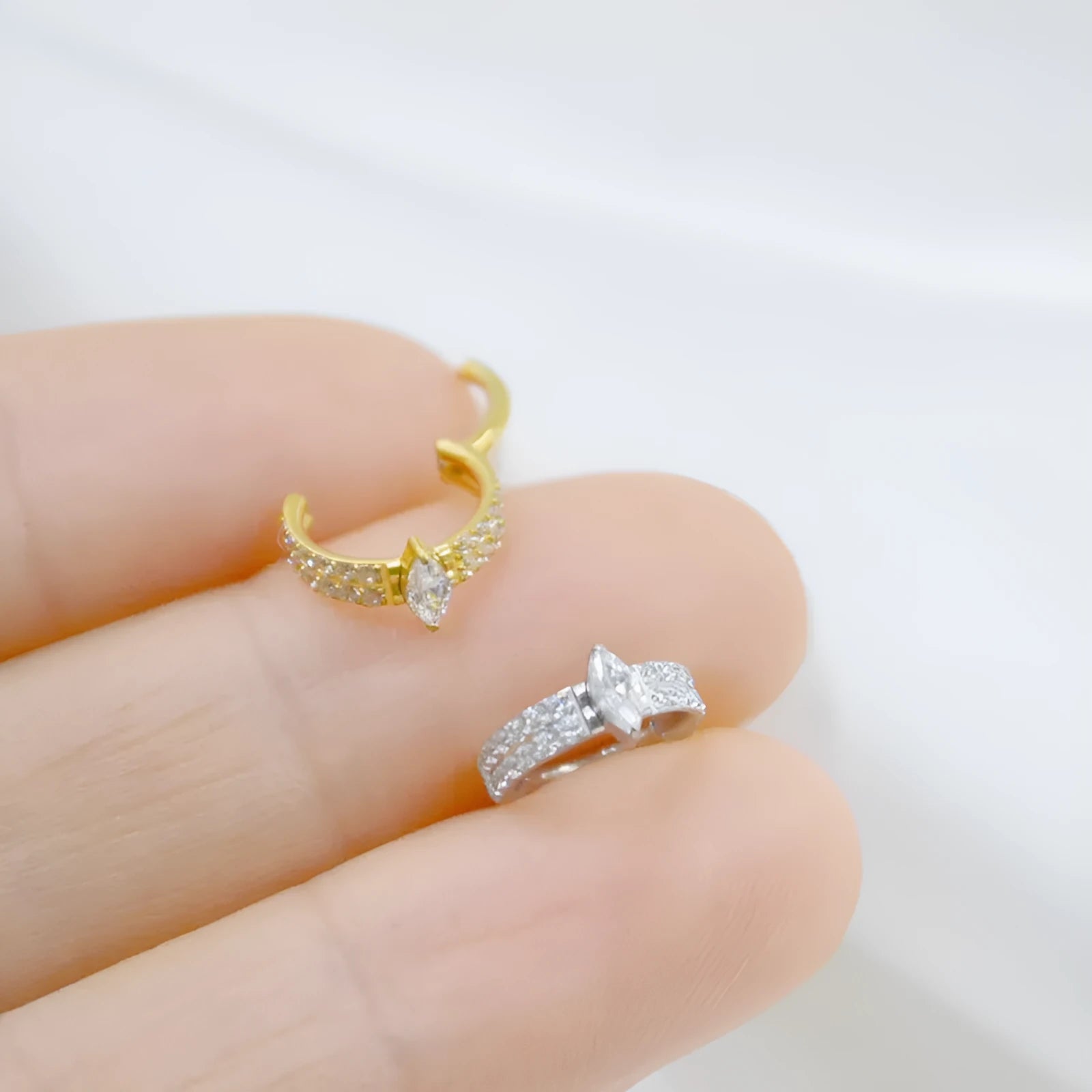 Heart shaped zircon earrings in silver or gold colour, 1.2x8mm size, 316 titanium steel construction