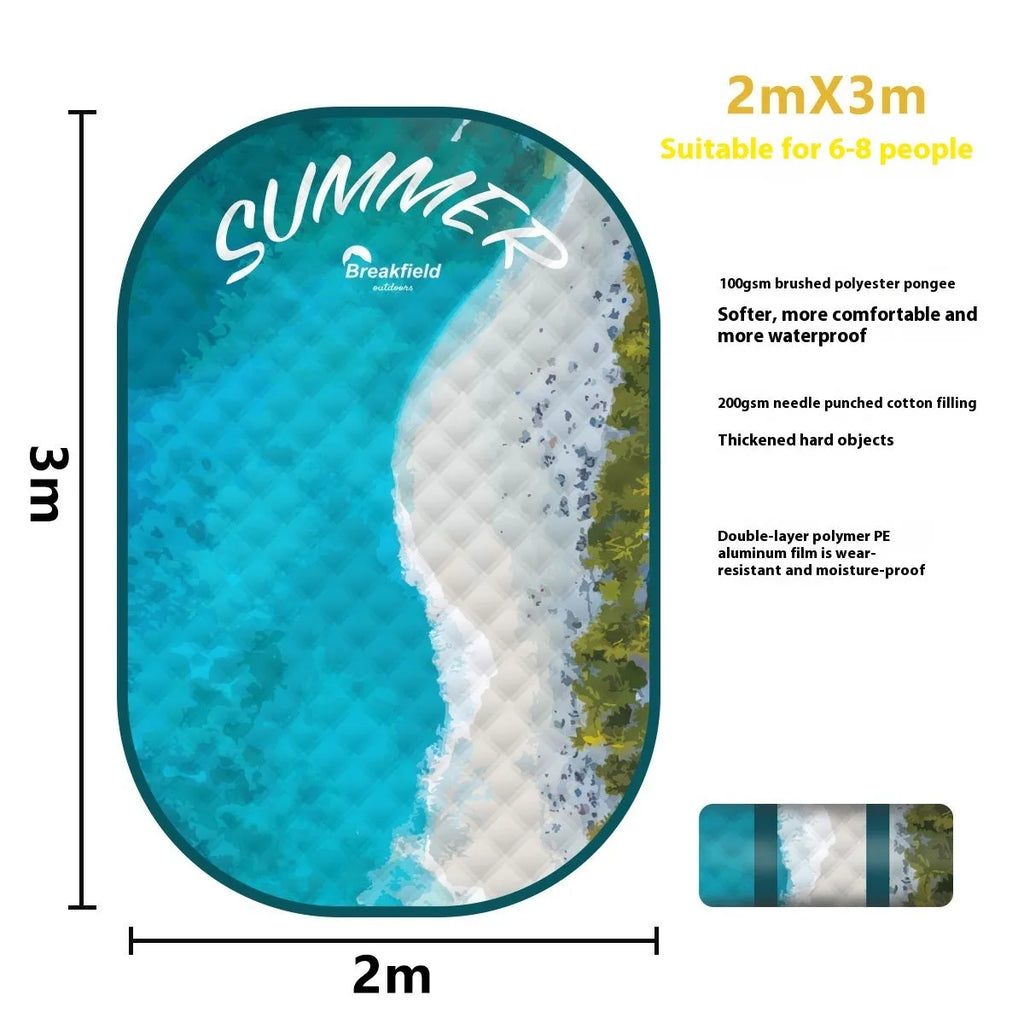 Waterproof ultrasonic thickening picnic mat with moisture-proof backing in seasonal colours