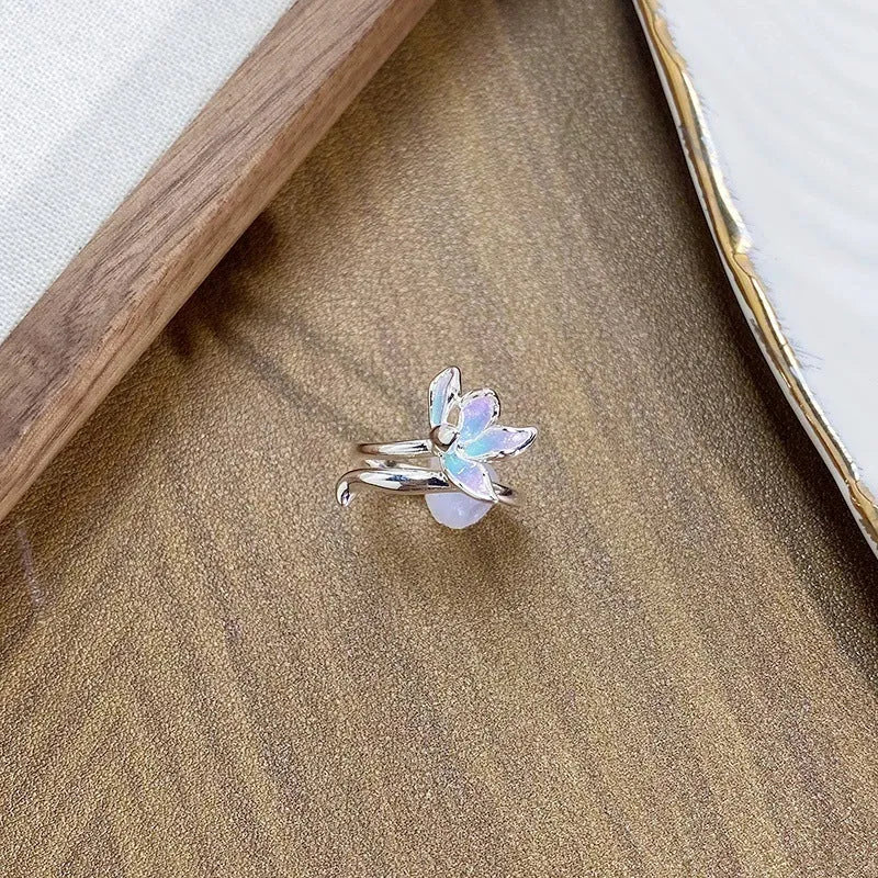 Adjustable copper insect ring with dripping oil treatment surface texture