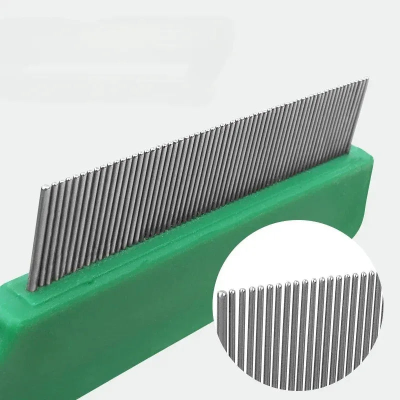 Green plastic handle flea comb with stainless steel pins for dog and cat grooming