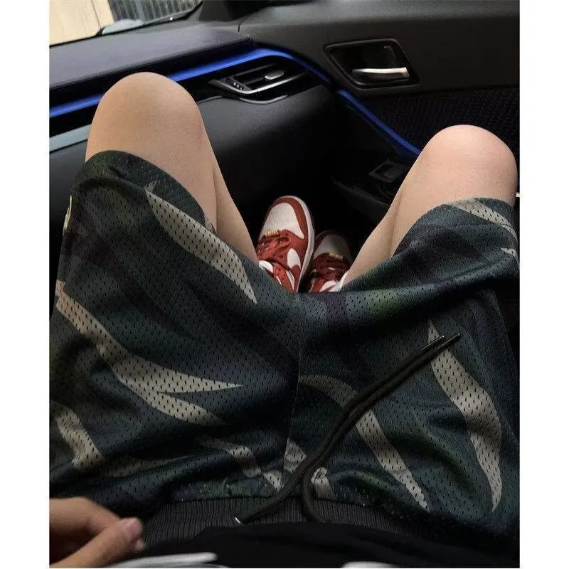 Men's camouflage pattern mesh shorts with straight leg cut in cotton-blend fabric