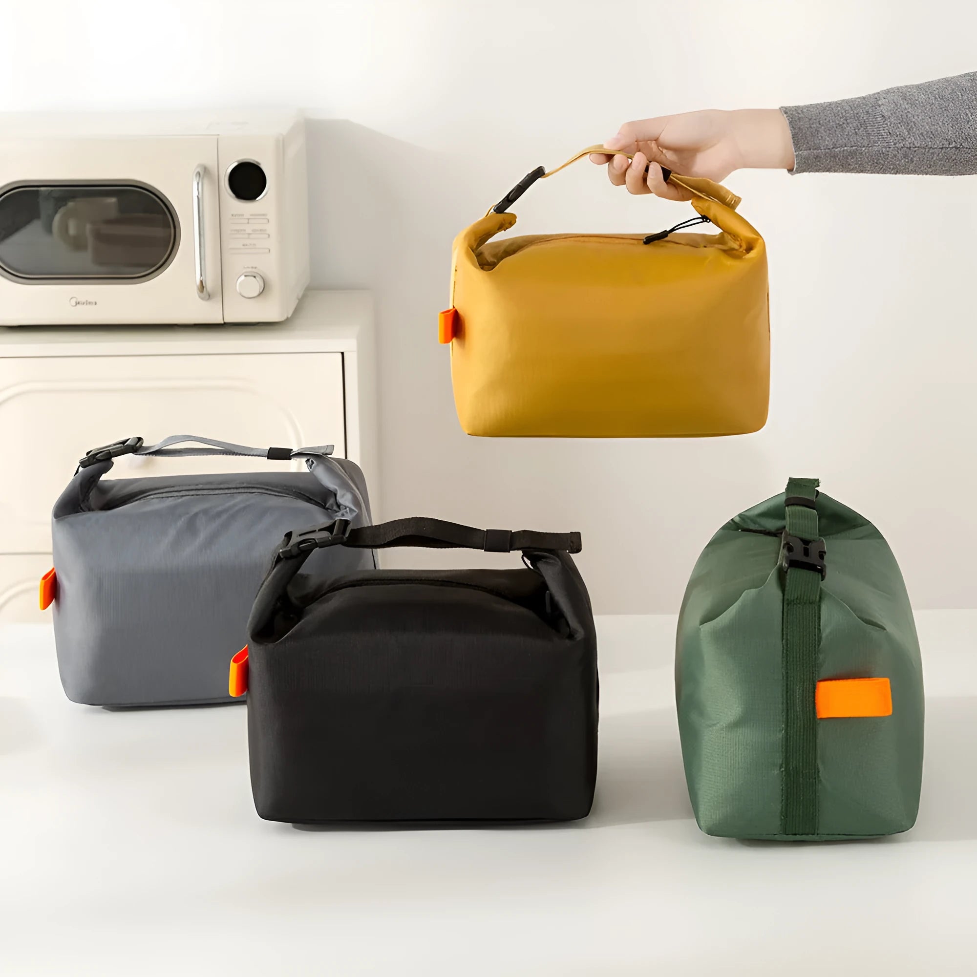 Japanese style insulated lunch bag in oxford cloth with temperature preservation functions