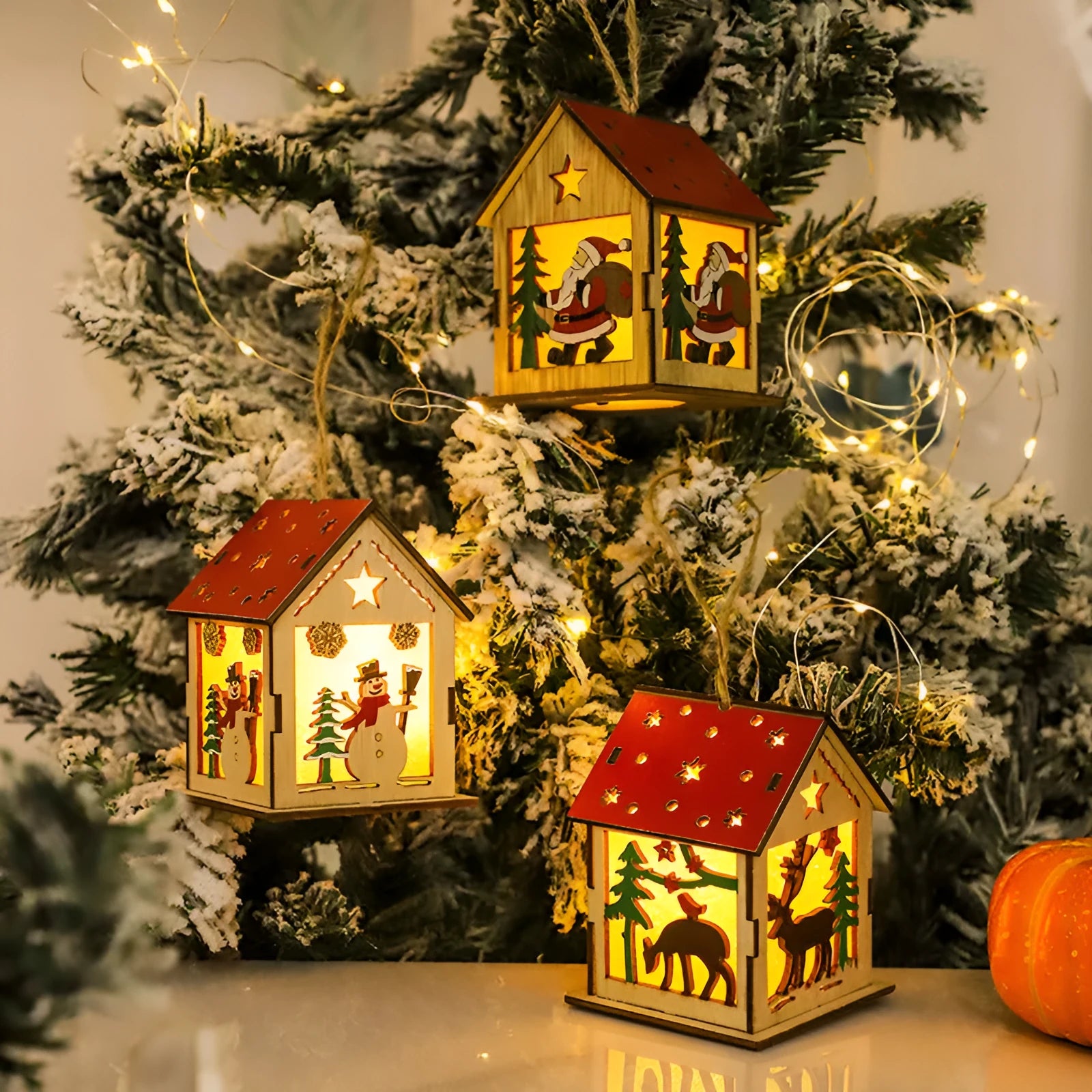 Decorative festive luminous wooden pendant 7cm x 7cm x 9cm, wooden ornament with wick and battery, Snowman B style