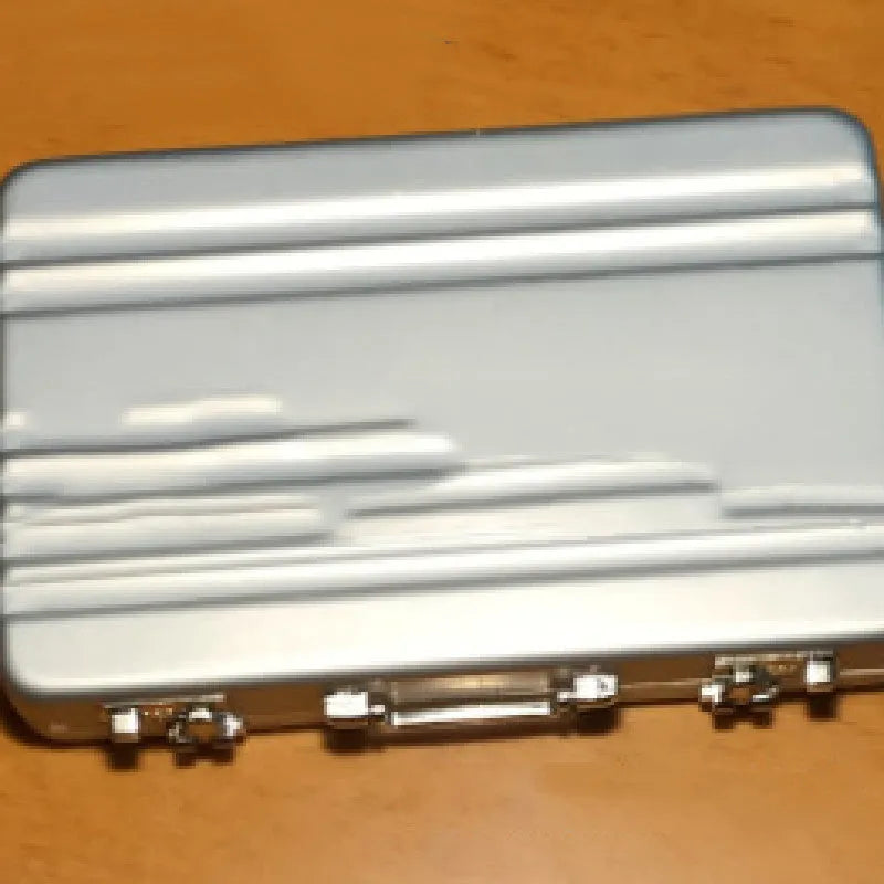 Aluminium alloy metal card holder in red, blue, black, silver, pink, and gold colour options.