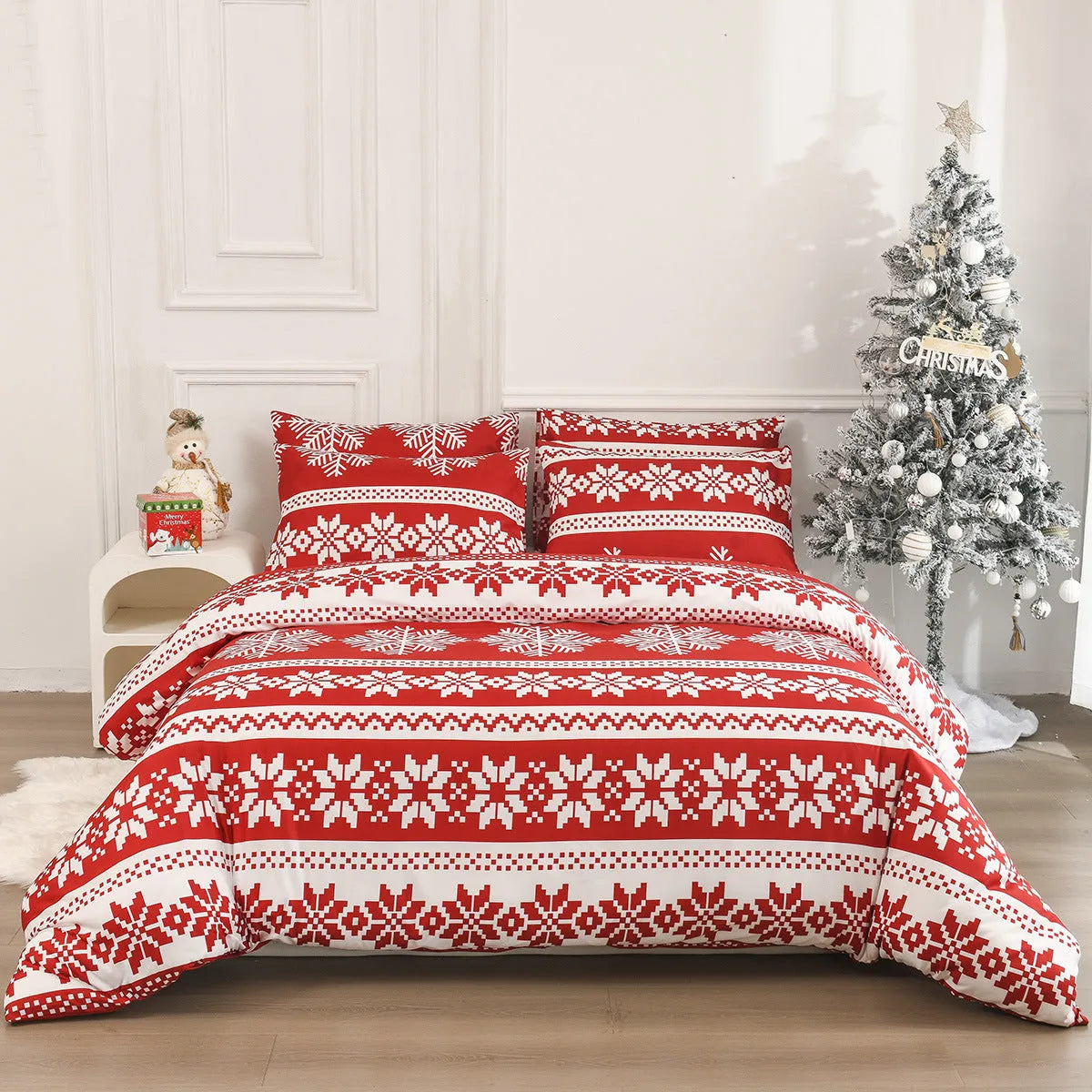 Red Winter Sleepers pattern bed three-piece set with quilt cover and pillowcases on 2.8m bed