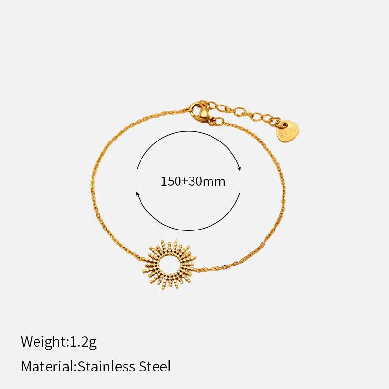 Sunflower yellow gold jewellery set with geometric chain necklace and bracelet