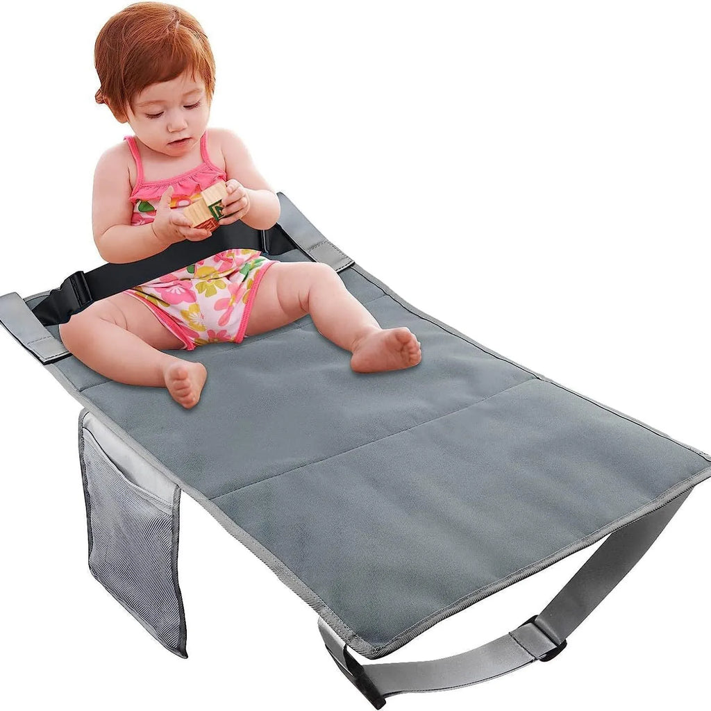 Portable children's aircraft seat extender with drawstring storage pocket in blue colour