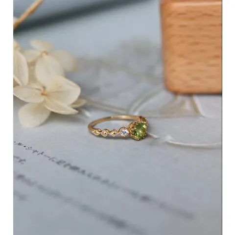 Copper ring with geometric quadrilateral shape and Japanese retro artistic design.