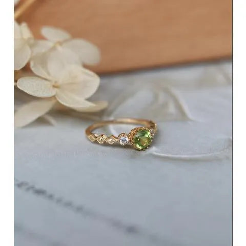 Copper ring with geometric quadrilateral shape and Japanese retro artistic design.