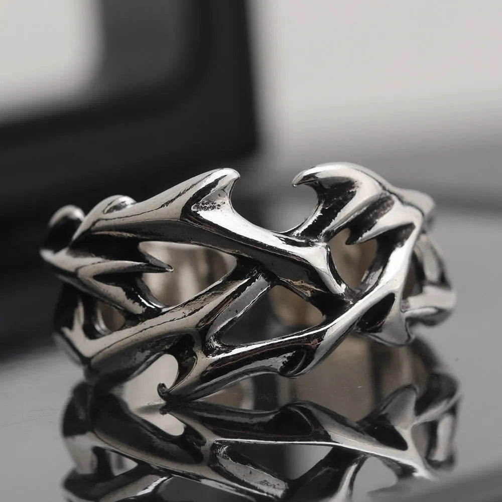 Copper men's ring with geometric thorn flower design and adjustable opening in J2150 colour