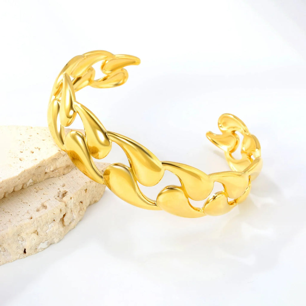 Stainless steel alloy bracelet in European and American trendy style, shown in silver, gold, and grey-gold colour options.