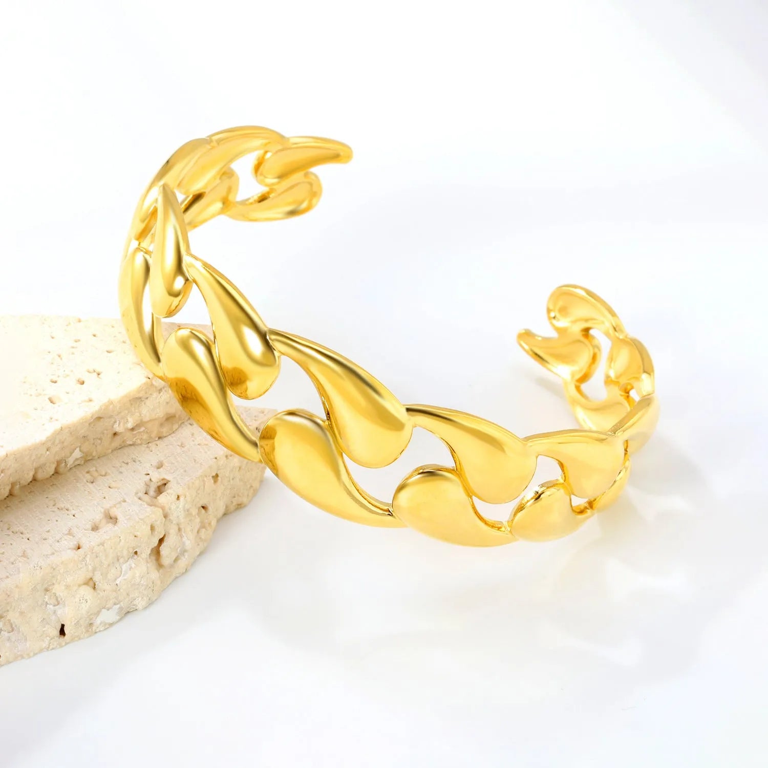 Stainless steel alloy bracelet in European and American trendy style, shown in silver, gold, and grey-gold colour options.