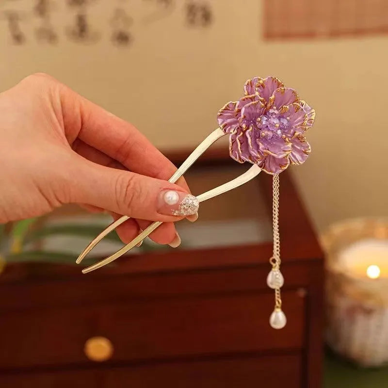 Decorative U-shaped hairpin with purple peony flower and hanging tassels in pastoral style