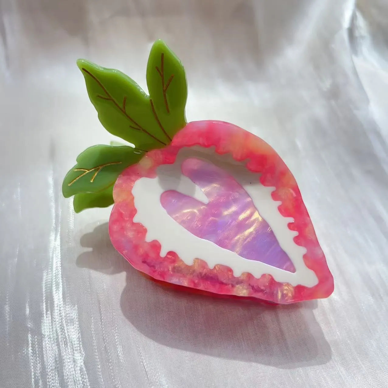 Love Honey strawberry motif hairpin in red or pink colour, handcrafted in a pastoral style.