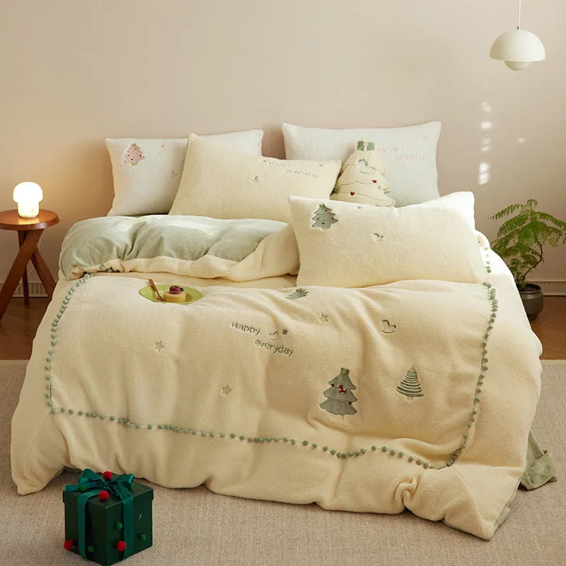 Winter milk fibre bedding set with green Christmas tree pattern on quilt cover and pillowcases