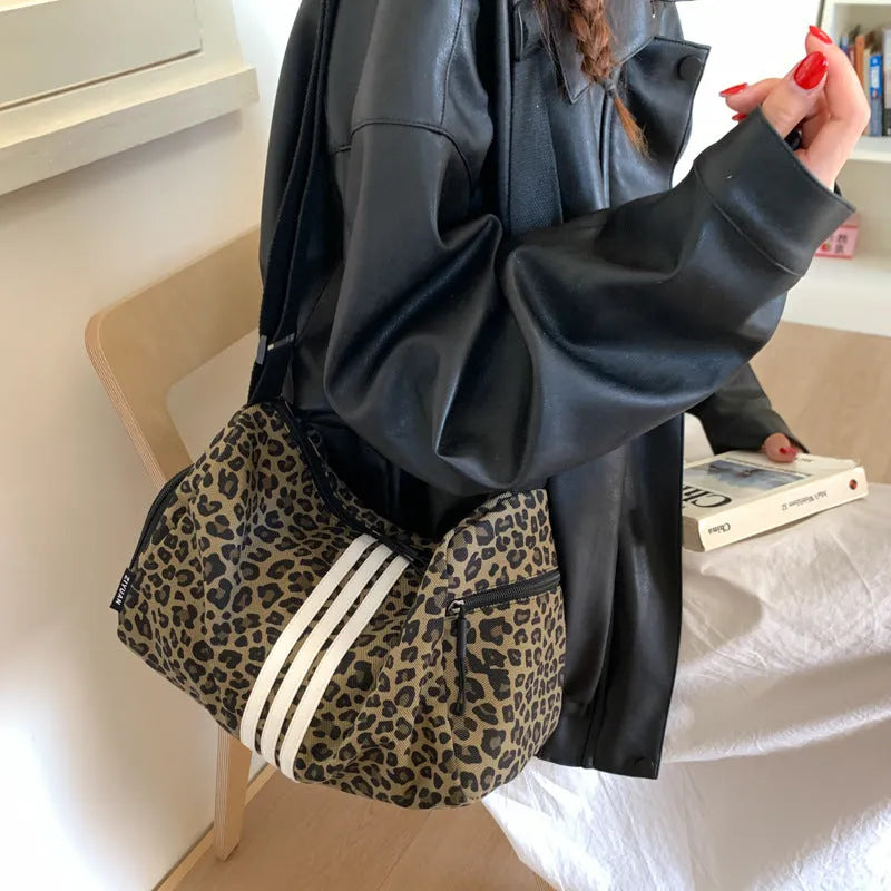 Large capacity leopard print crossbody shoulder bag with sports style stitching details