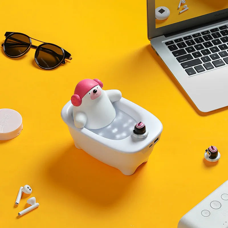 White USB air humidifier with transparent 550ml water tank and compact desktop design