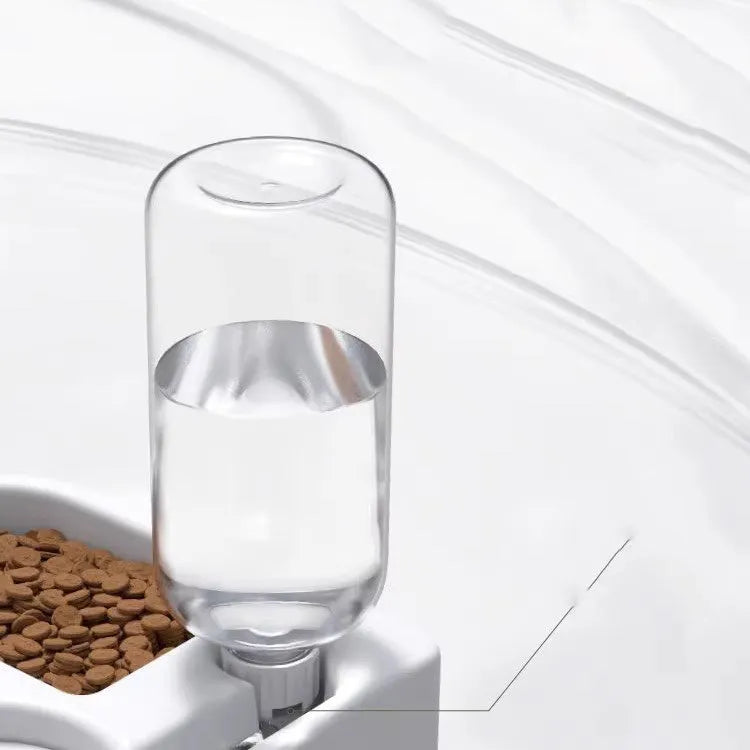 Stainless steel indoor pet water fountain for cats and dogs with 2-litre capacity.