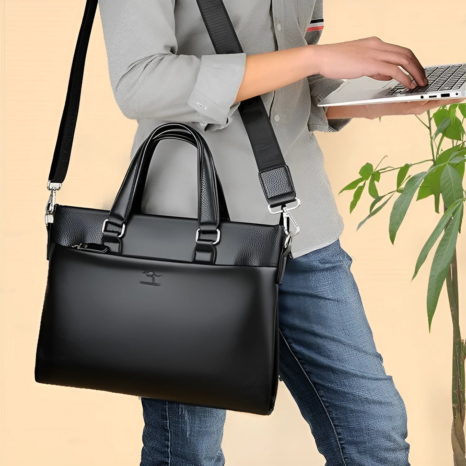 Black and brown PU leather men's messenger crossbody bag with splicing detail.