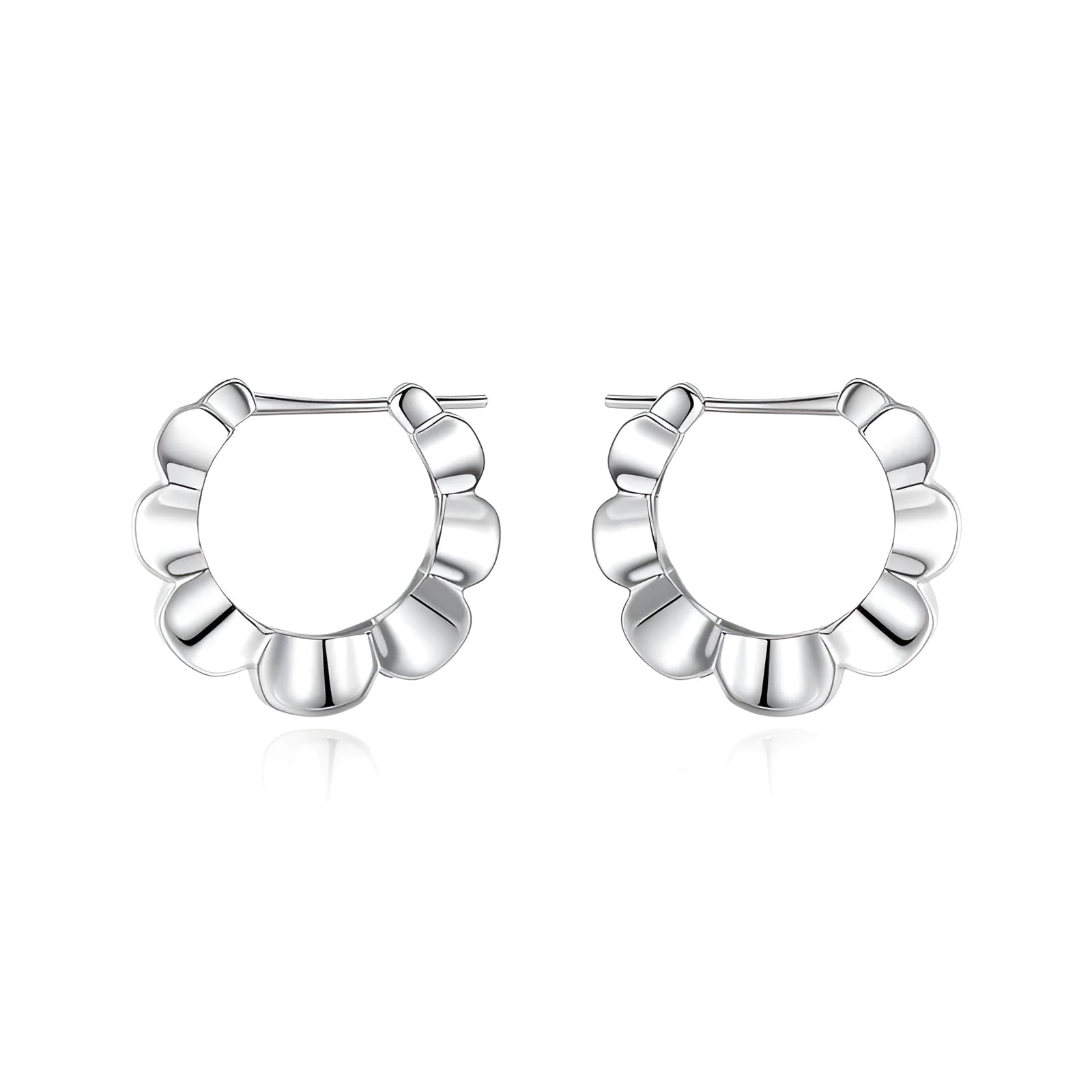 Geometric sterling silver earrings with round retro design and electroplated finish