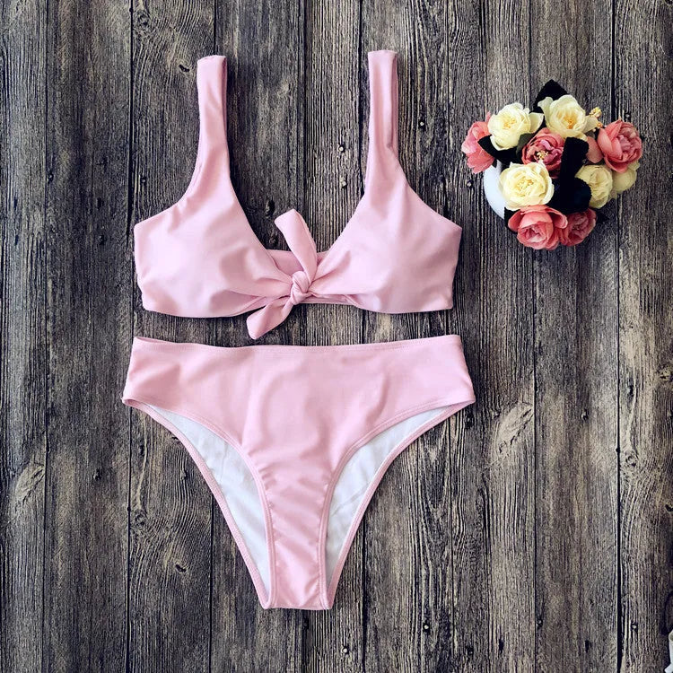 Pure colour bikini set in European American style with tight fitting design and sleeveless construction