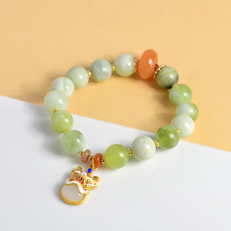 Green milk-in-water jade bracelet with 10mm geometric beads in retro style
