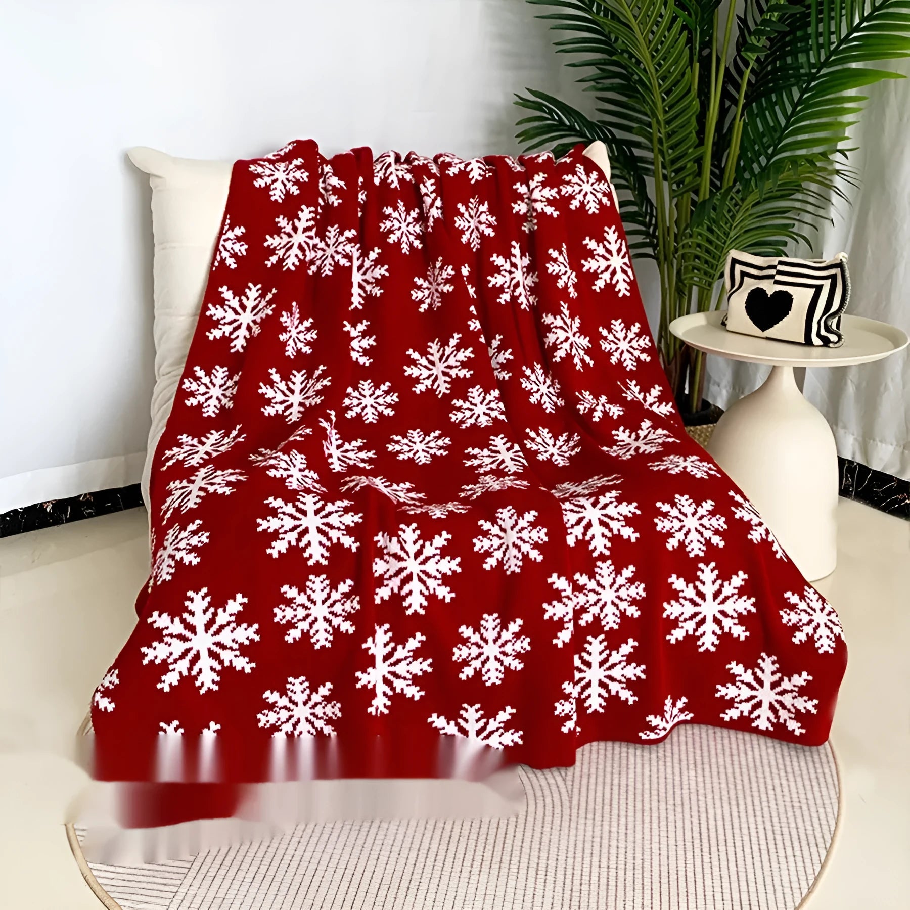 Christmas blanket with reindeer or snowflake pattern in acrylic fabric