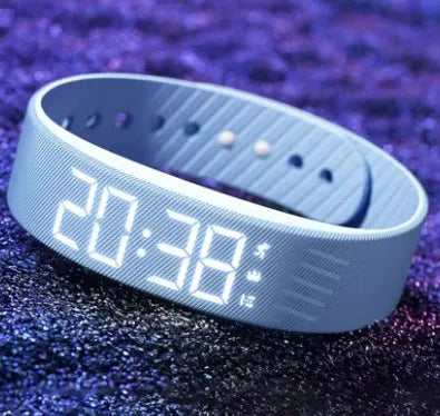 3D smart sports pedometer bracelet with 1.8 inch screen, silicone wristband, black colour