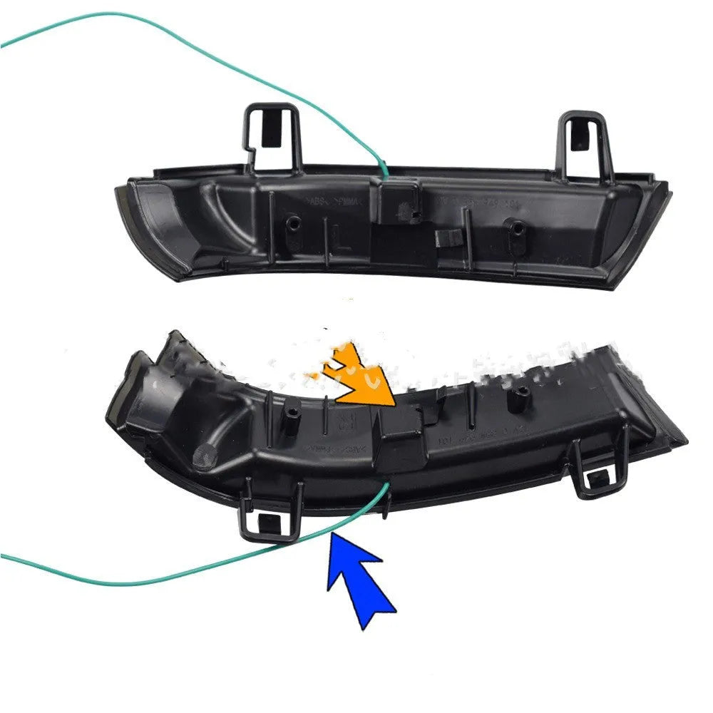 Volkswagen Golf 5 MK5 running water style replacement turn signal indicator light in ABS housing.