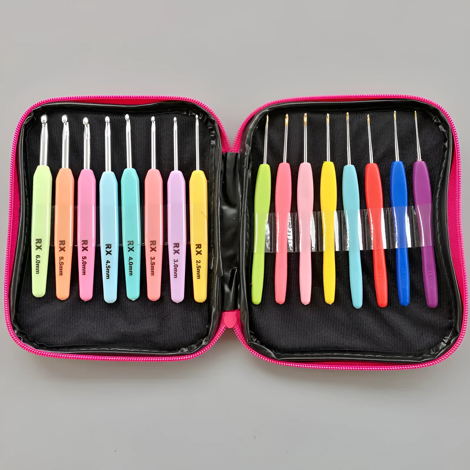16 crochet hooks with thick and thin plastic handles in PU storage bag