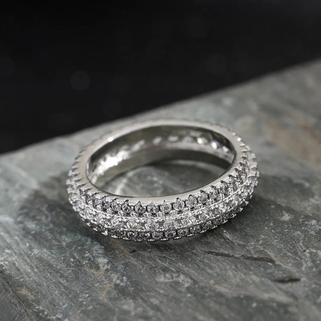 Geometric triangle zircon inlay ring on a copper band in a unisex design for proposals.