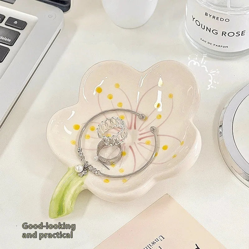 White porcelain tray with optional small night lamp in yellow colour with pink shell
